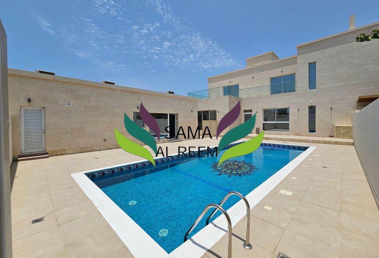 Modern 4BR Villa |Pool |Elevator |Servant Quarters photo 4