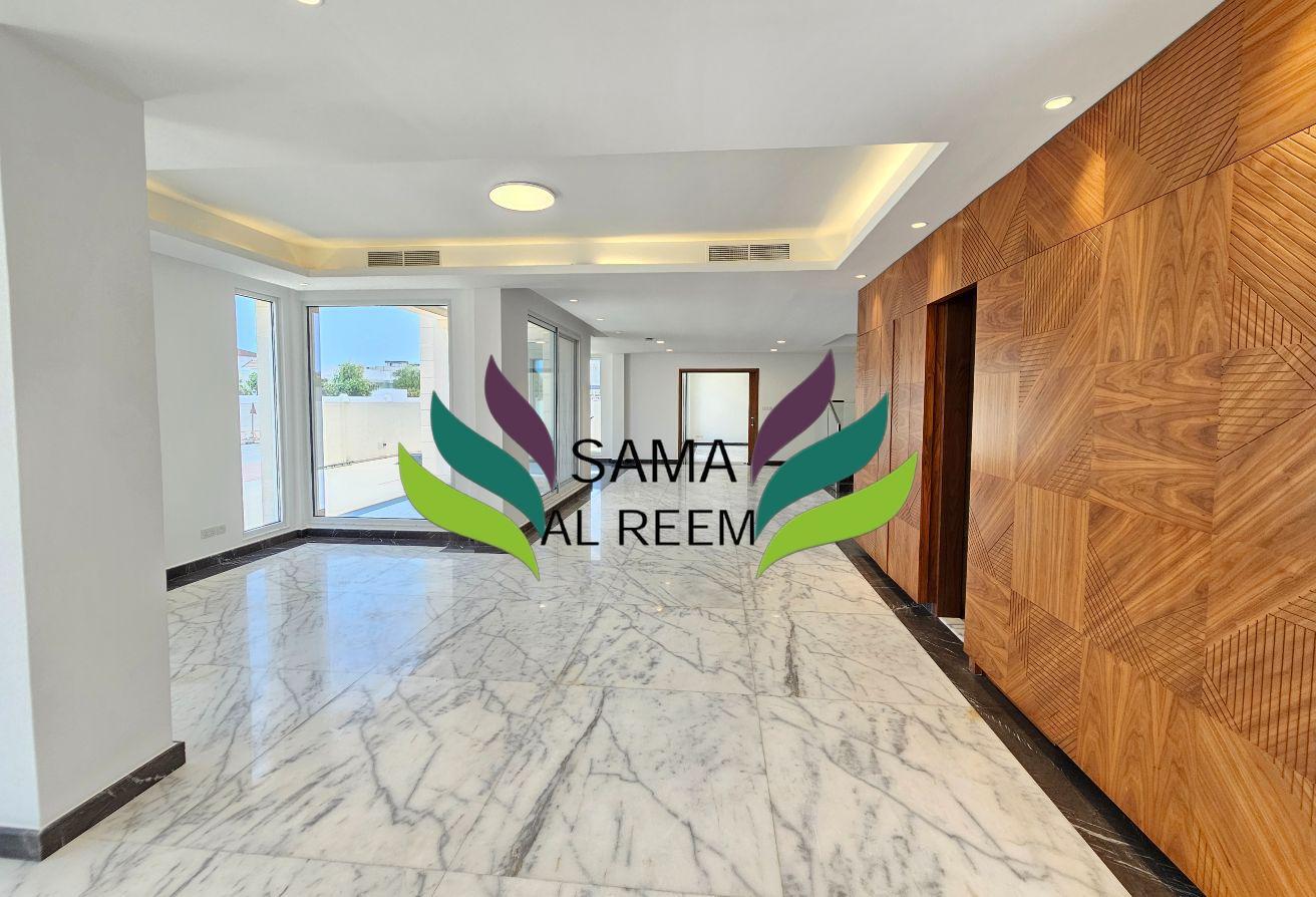 Modern 4BR Villa |Pool |Elevator |Servant Quarters photo 9
