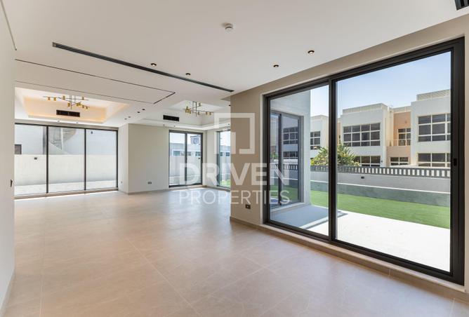 112305409 - Property Image 3