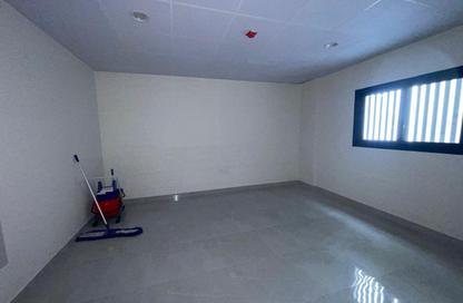 Apartment - Studio - 1 Bathroom for rent in Muweileh Community - Muwaileh Commercial - Sharjah