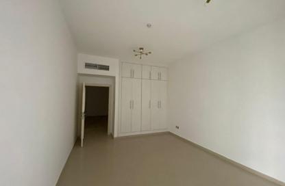 Apartment - 3 Bedrooms - 3 Bathrooms for rent in Al Khan - Sharjah