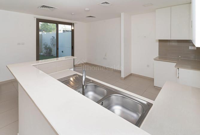 83230857 - صورة العقار 2