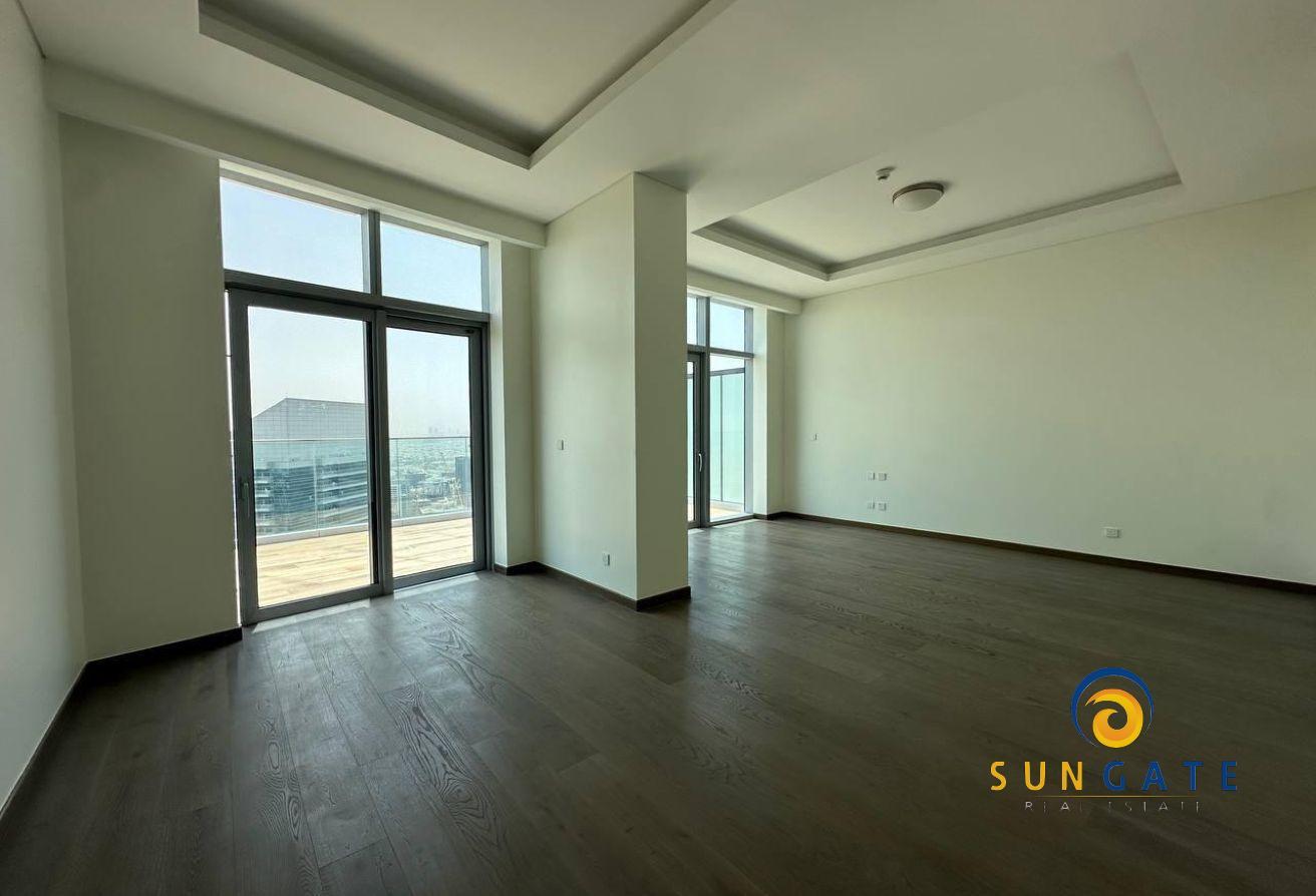 Full Burj and Fountain Views , Brand New Penthouse photo 11