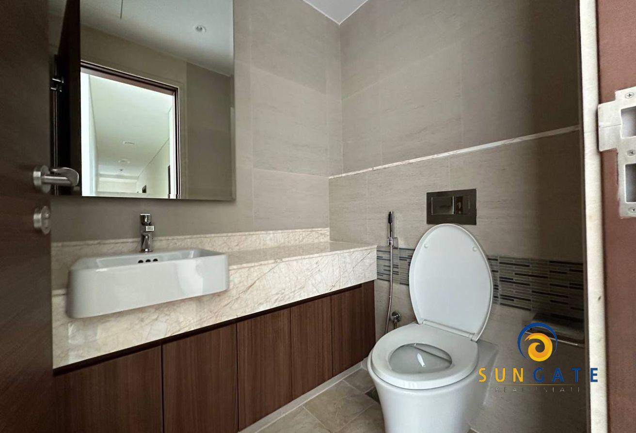Full Burj and Fountain Views , Brand New Penthouse photo 17