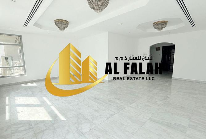 127027968 - Property Image 2
