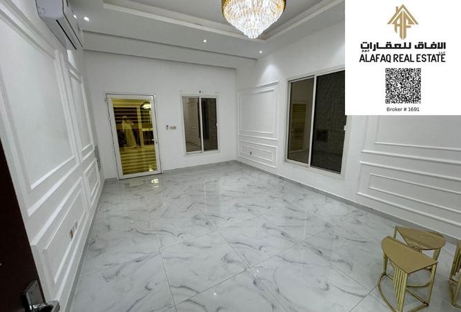 128353211 - Property Image 3
