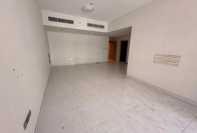 78205077 - Property Image 2