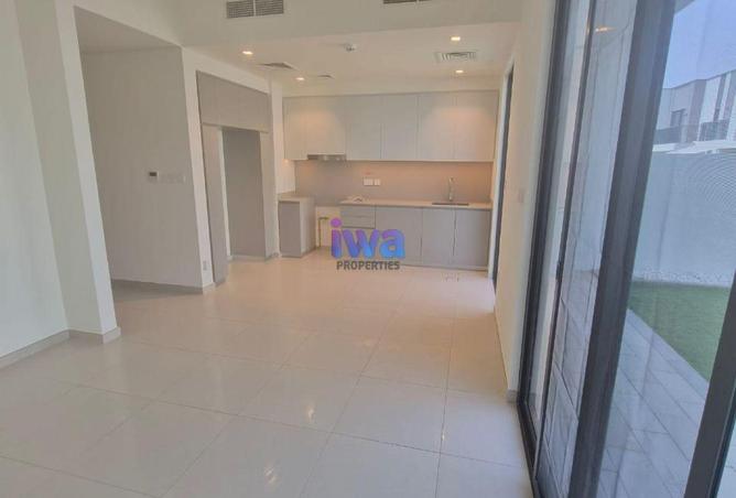 Maid's room| Dewa & Chiller bills included photo 3