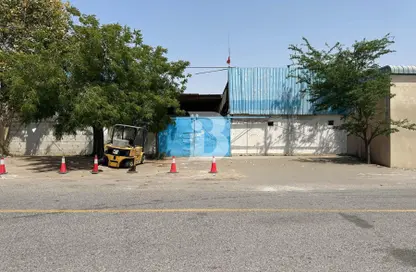 Warehouse - Studio for rent in Umm Ramool - Dubai Warehouse - Studio for rent in Umm Ramool - Dubai
