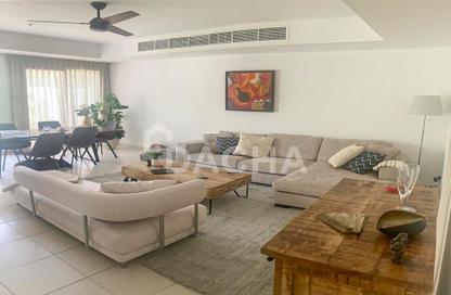 Villa - 3 Bedrooms - 3 Bathrooms for rent in Springs 15 - The Springs - Dubai