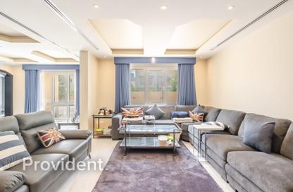 Villa - 5 - 7 for sale in Meadows 2 - Meadows - Dubai