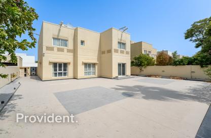 Villa - 5 - 7 for sale in Meadows 2 - Meadows - Dubai Villa - 5 - 7 for sale in Meadows 2 - Meadows - Dubai