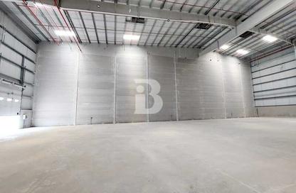 Warehouse - Studio for rent in KIZAD - Al Samha - Abu Dhabi