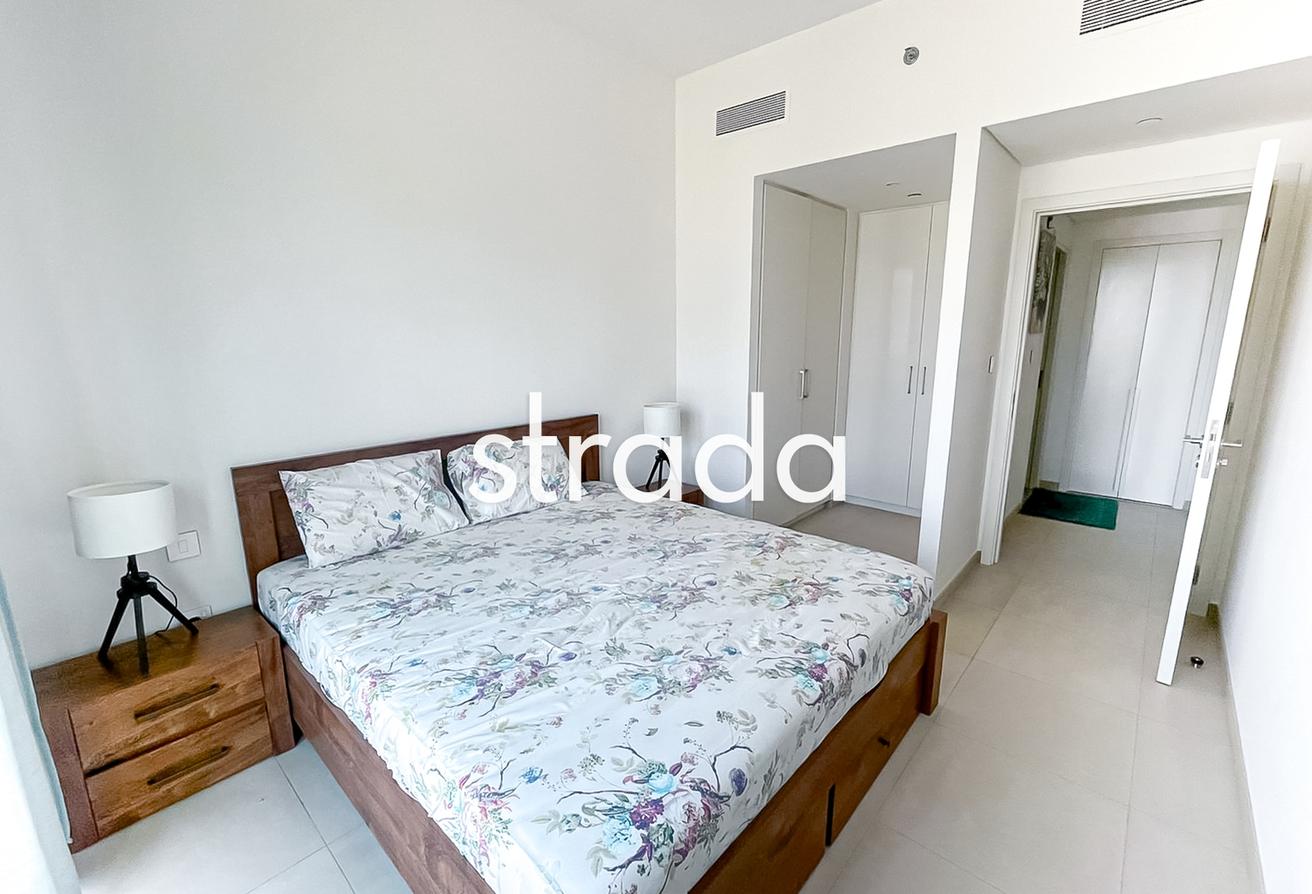 Low Floor | Fully Furnished | Vacant photo 6