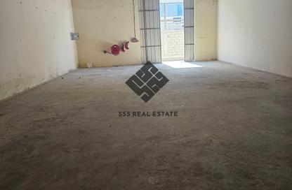 Warehouse - Studio - 1 Bathroom for rent in Umm Dir - Umm Al Quwain