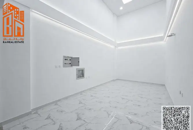 155584614 - Property Image 3