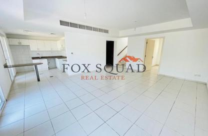 Villa - 3 Bedrooms - 3 Bathrooms for rent in Springs 11 - The Springs - Dubai