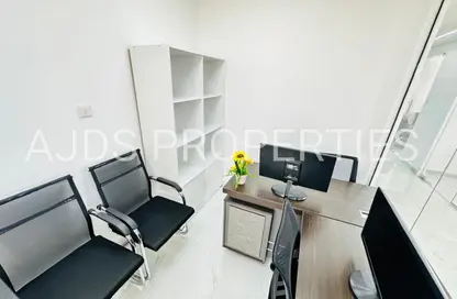 مكتب - غرفة نوم - 1 حمام للايجار في ريم ريزدنسي - الكرامة - دبي مكتب - غرفة نوم - 1 حمام للايجار في ريم ريزدنسي - الكرامة - دبي