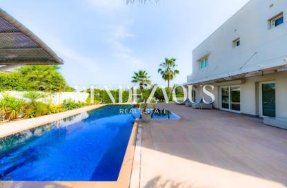 Villa - 5 Bedrooms - 3 Bathrooms for sale in Meadows 5 - Meadows - Dubai