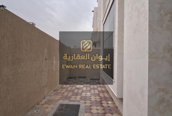 111425307 - Property Image 2