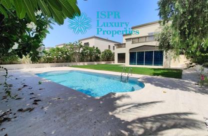 Villa - 4 Bedrooms - 5 Bathrooms for rent in District 4 - Jumeirah Park - Dubai