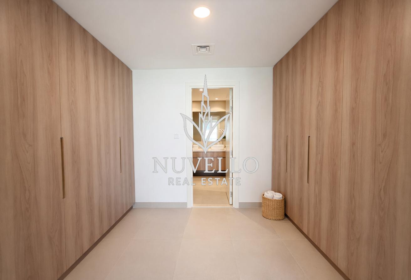Large Plot | Open to Offers | Corner Unit photo 11