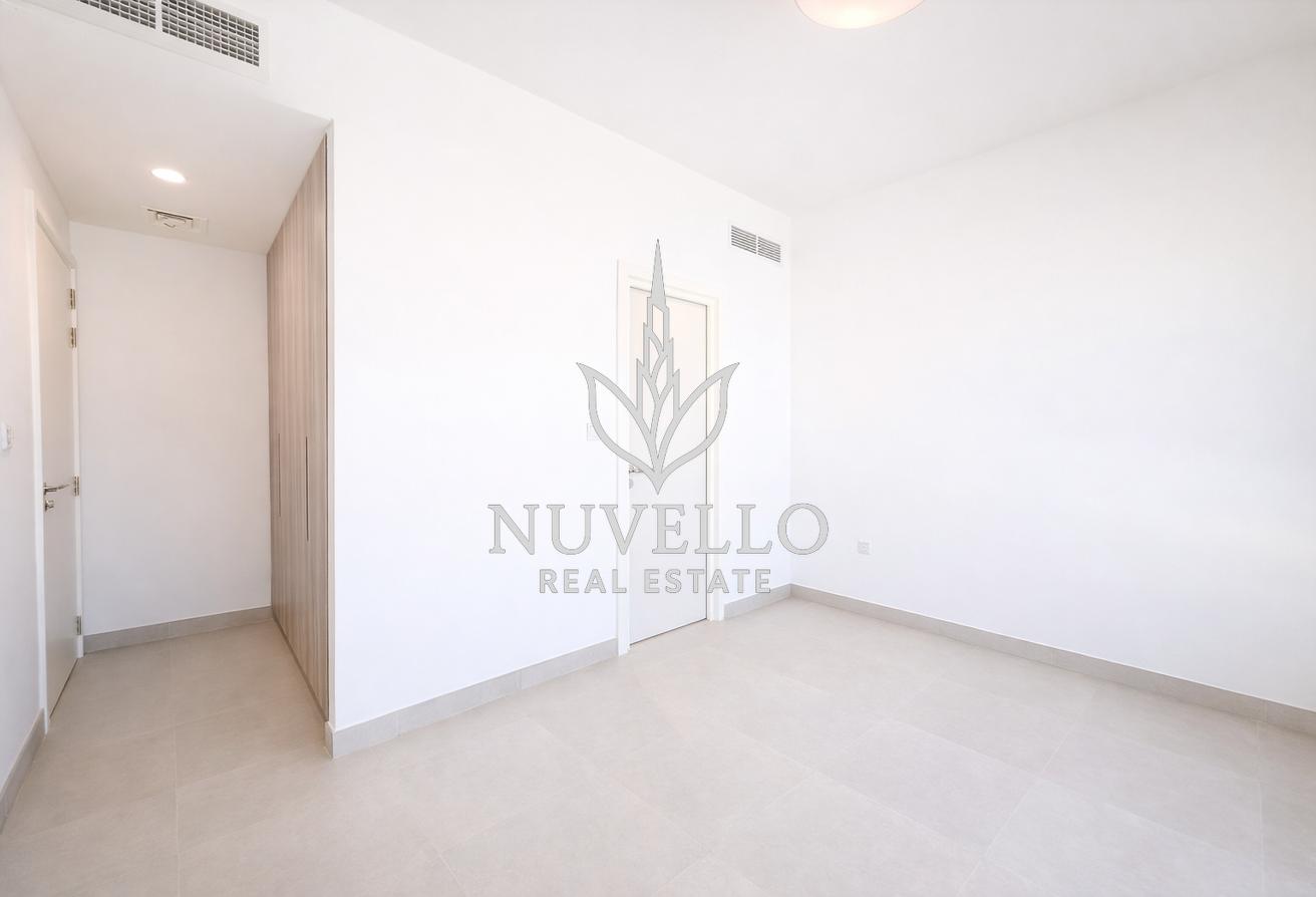 Large Plot | Open to Offers | Corner Unit photo 9