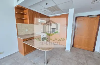 Apartment - 1 Bedroom - 2 Bathrooms for rent in UP Tower - Sheikh Zayed Road - Dubai