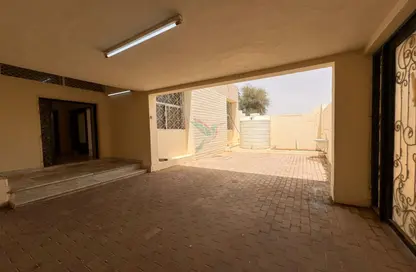 فيلا - 3 غرف نوم - 3 حمامات للايجار في العامريه - الجيمي - العين