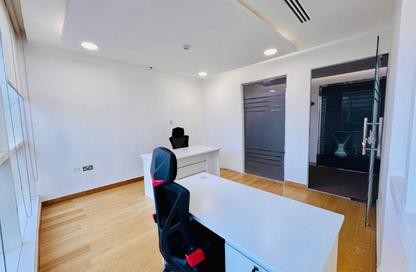 Office Space - Studio - 4 for rent in Hamdan Street - Abu Dhabi