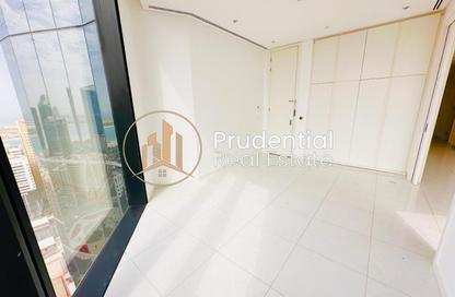 Apartment - 1 Bedroom - 2 Bathrooms for rent in Burj Mohammed Bin Rashid at WTC - Corniche Road - Abu Dhabi