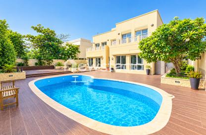 Villa - 5 - 5 for rent in Meadows 2 - Meadows - Dubai