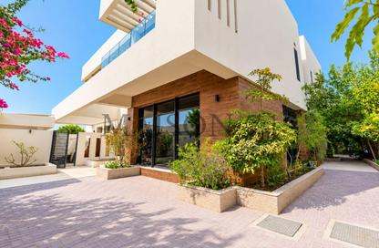 Villa - 4 - 6 for rent in West Yas - Yas Island - Abu Dhabi