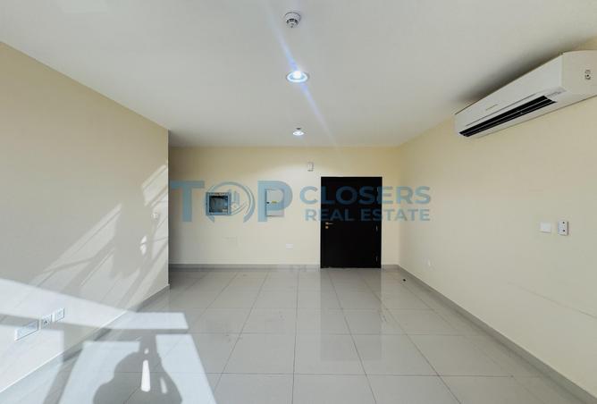 53572369 - Property Main Image