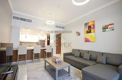 Apartment - 1 Bedroom - 2 Bathrooms for rent in Regent Court - District 14 - Jumeirah Village Circle - Dubai