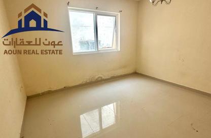 Apartment - 1 Bedroom - 2 Bathrooms for rent in Al Qulaya'ah - Al Sharq - Sharjah