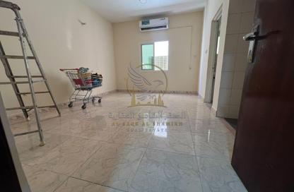 Apartment - Studio - 1 for rent in Al Nabaa Building - Al Naba'ah - Al Sharq - Sharjah Apartment - Studio - 1 for rent in Al Nabaa Building - Al Naba'ah - Al Sharq - Sharjah