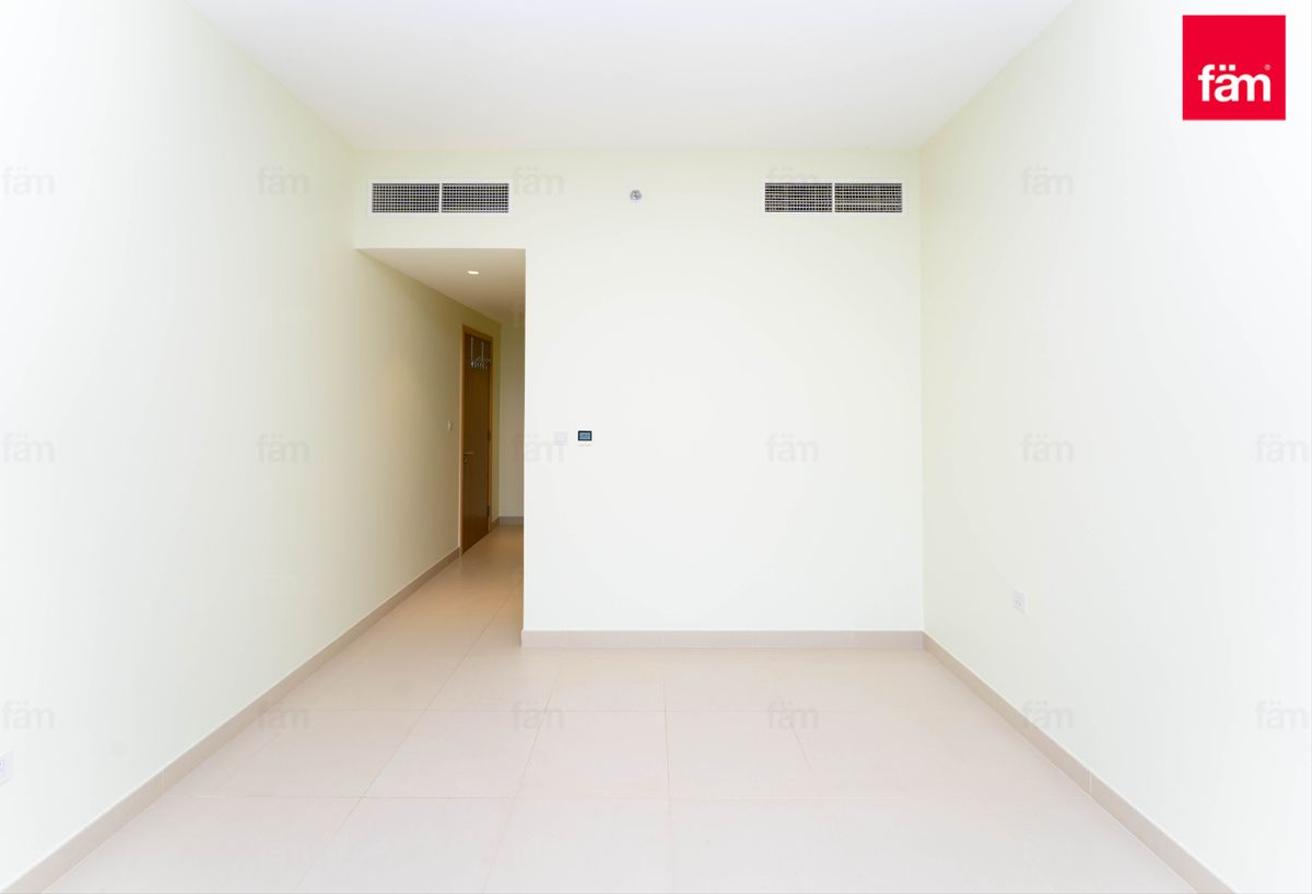 Best Price | Vacant | Spacious 3 B/R + Maids Room photo 7