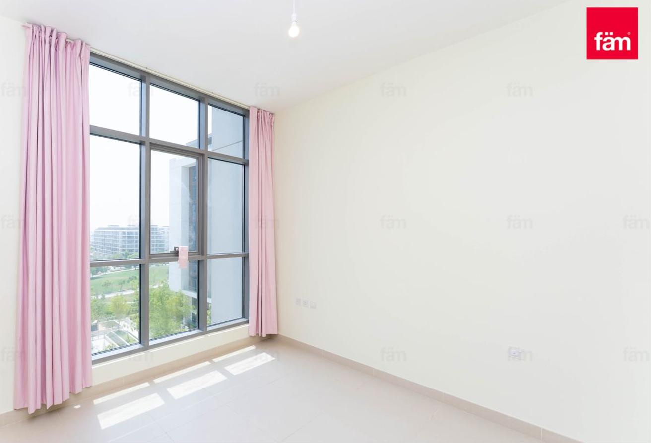Best Price | Vacant | Spacious 3 B/R + Maids Room photo 4