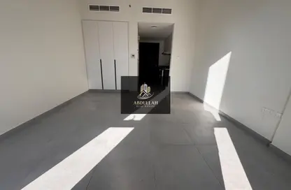 شقة - 1 حمام للايجار في ذا سولو - الجادة - الشارقة