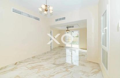 Villa - 2 Bedrooms - 3 Bathrooms for rent in Springs 15 - The Springs - Dubai Villa - 2 Bedrooms - 3 Bathrooms for rent in Springs 15 - The Springs - Dubai
