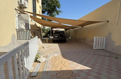 Villa - 7+ Bedrooms - 5 Bathrooms for rent in Al Sabkha - Al Riqqa - Sharjah