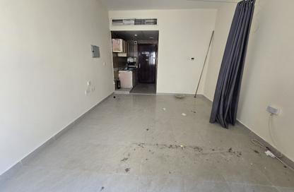 Apartment - Studio - 1 Bathroom for rent in Fire Station Road - Muwaileh - Sharjah