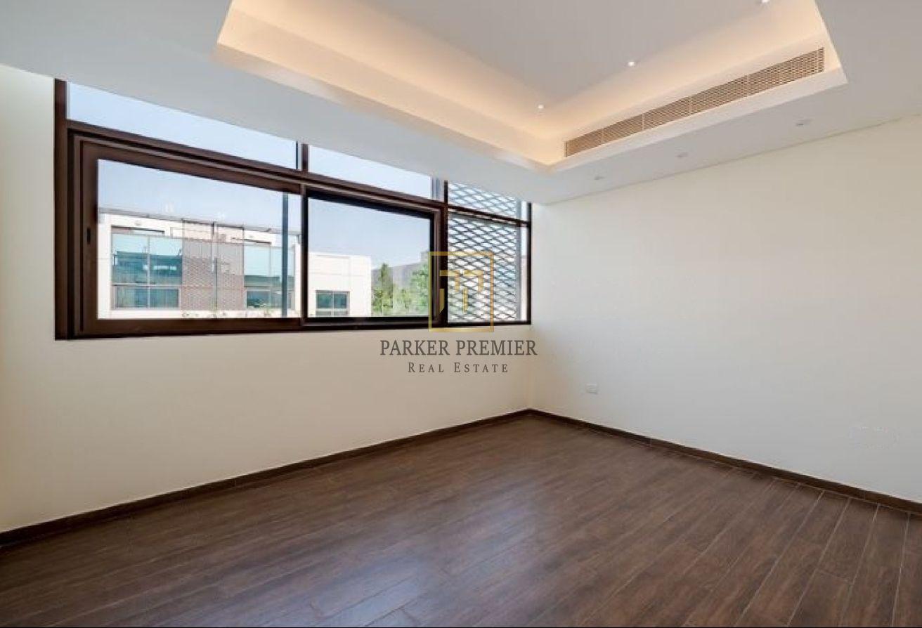4BR + Maids | White Goods | Middle Unit | Rooftop photo 10