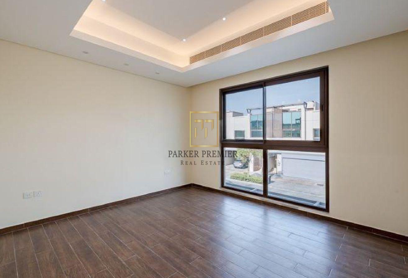 4BR + Maids | White Goods | Middle Unit | Rooftop photo 12