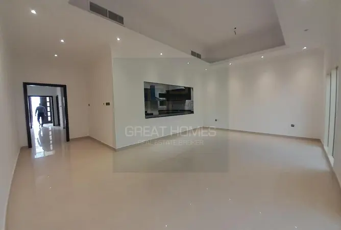 167002191 - Property Image 2