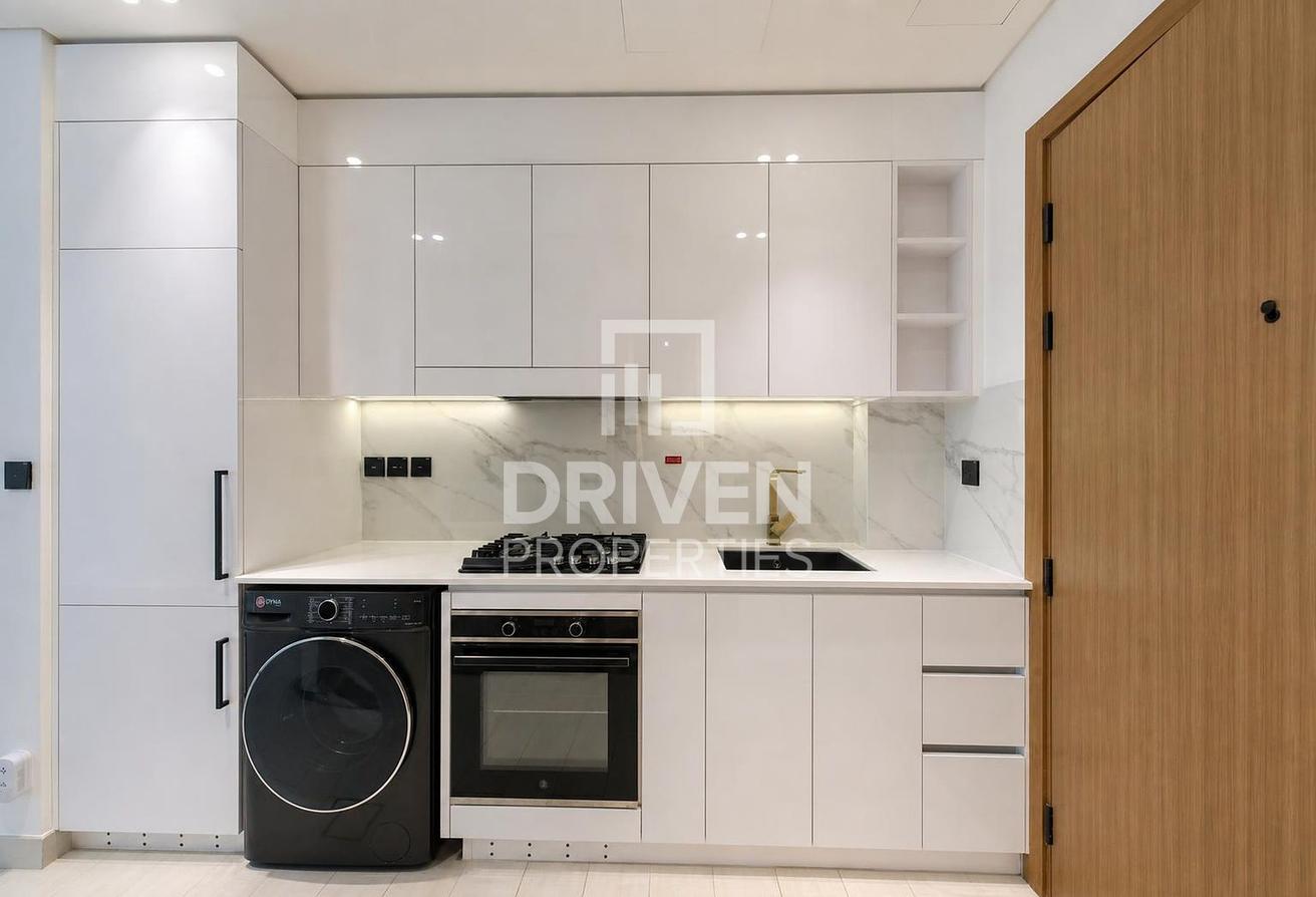 Modern Layout | Boulevard View | Prime Amenities photo 9