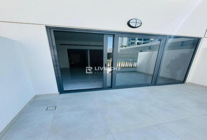 57370311 - صورة العقار 2