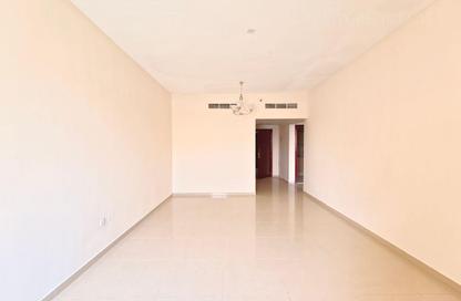 Apartment - 1 Bedroom - 2 Bathrooms for rent in Muwaileh 29 Building - Muwaileh - Sharjah