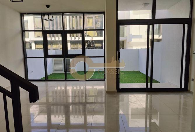 71910380 - Property Main Image